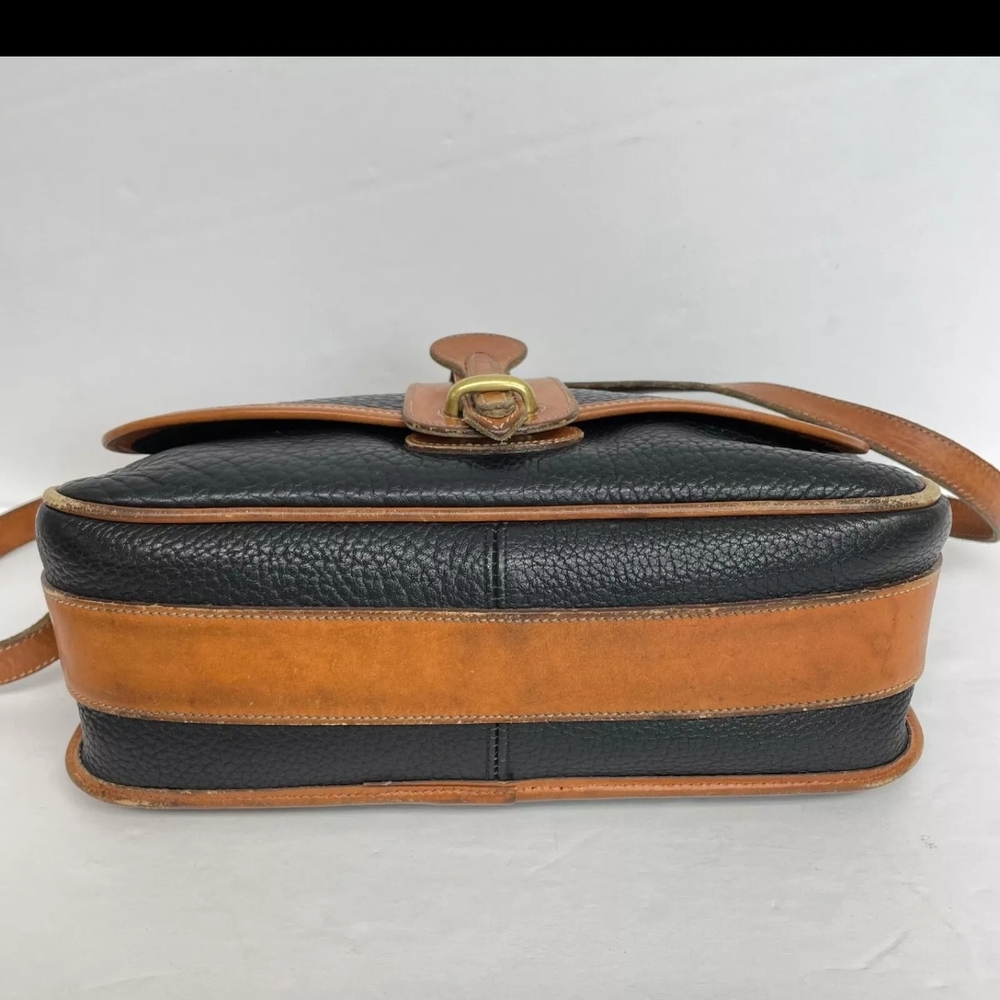 Vintage  Dooney & Burke Shoulder Bag Back & Tan Leather - Picture 3 of 4